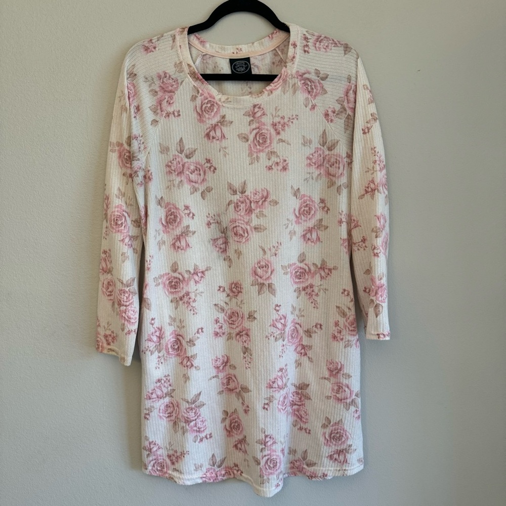 Laura Ashley Long Sleeve Cozy Floral Nightgown Size Medium w Pockets